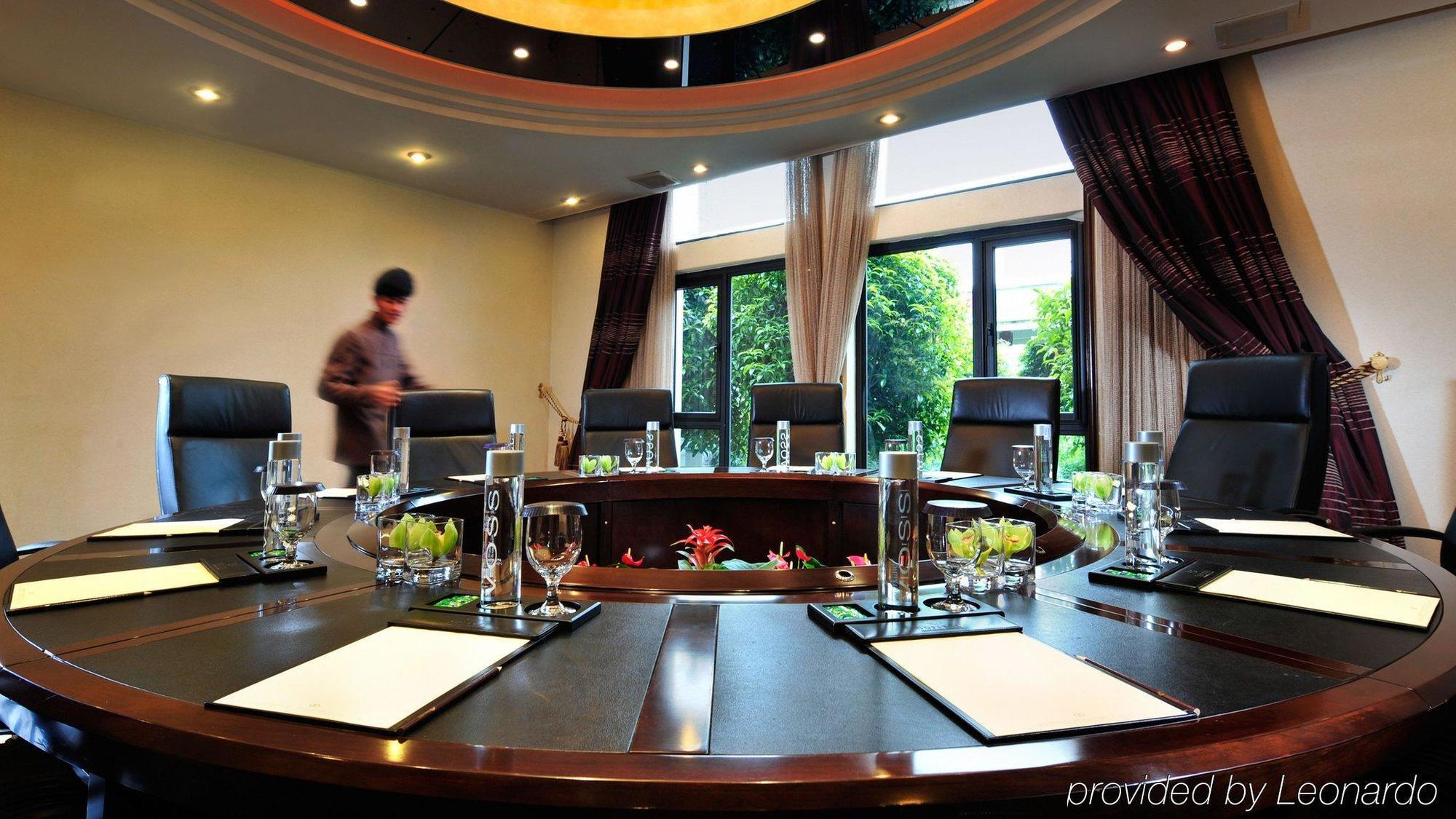 Crowne Plaza Hangzhou Xanadu Resort Eksteriør billede