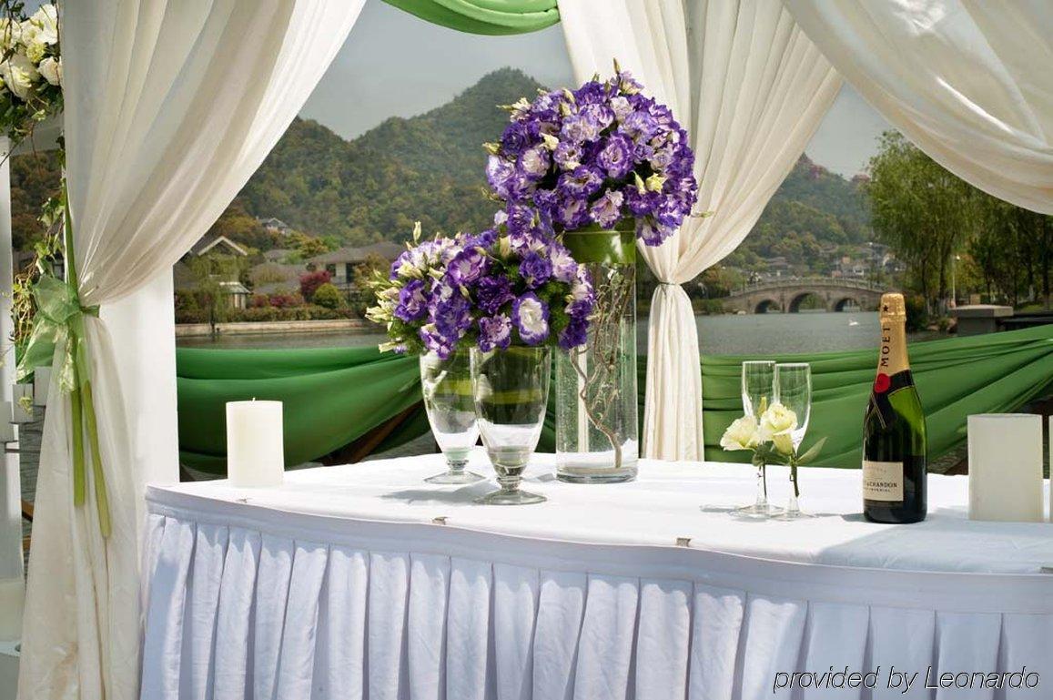 Crowne Plaza Hangzhou Xanadu Resort Restaurant billede